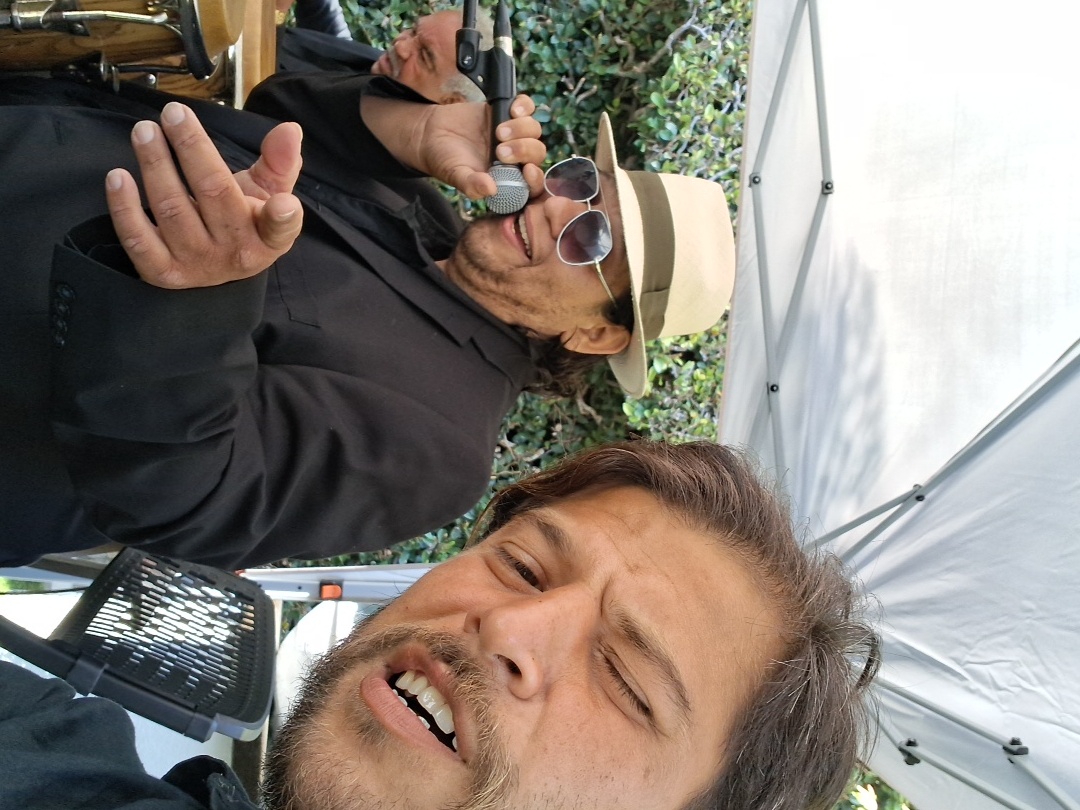Luis, el vocalista de Albertos Latin Show